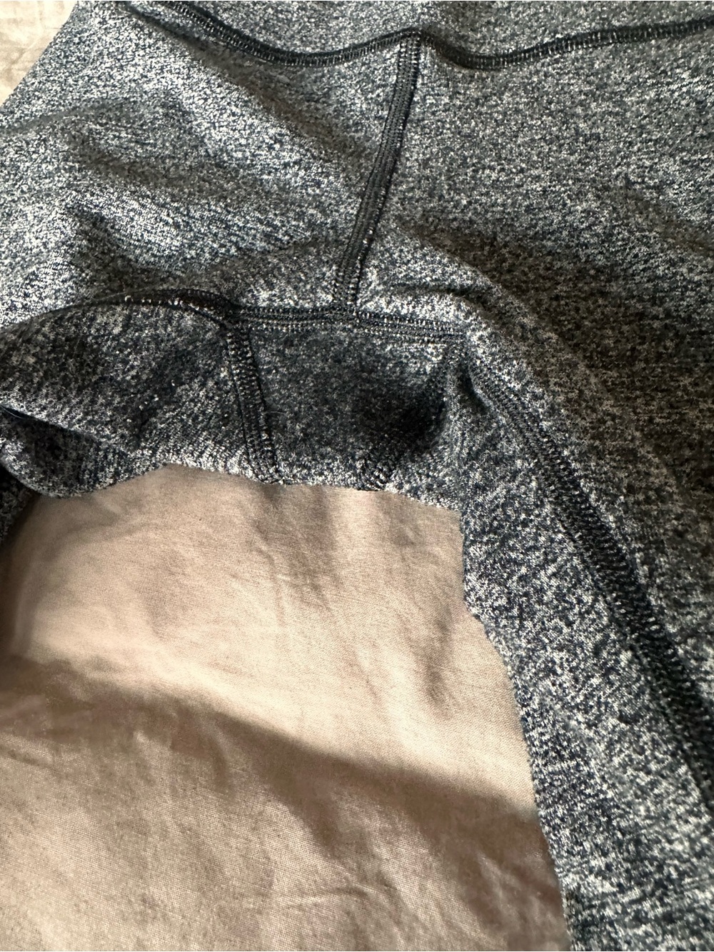 Lululemon High-Rise Crop Leggings Heathered Black Gray Size 4 - Picture 3 of 7